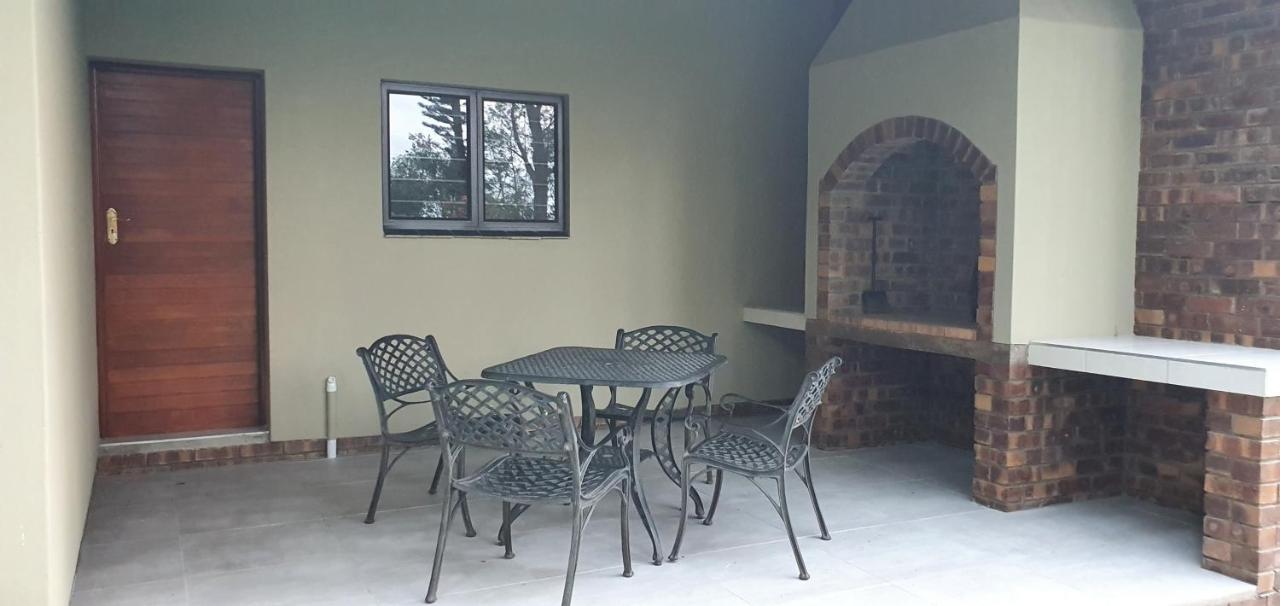 שלושלואי Honeybird Self Catering Accommodation מראה חיצוני תמונה