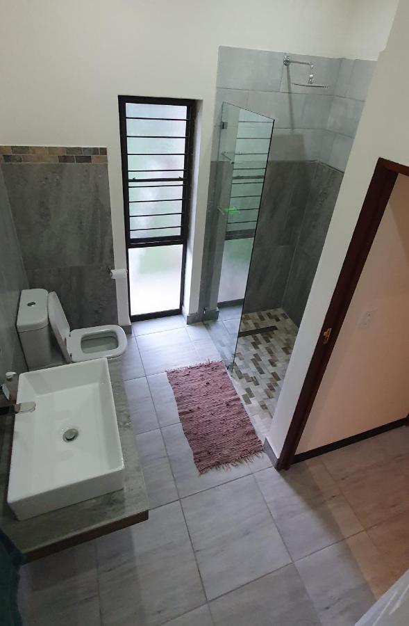 שלושלואי Honeybird Self Catering Accommodation מראה חיצוני תמונה