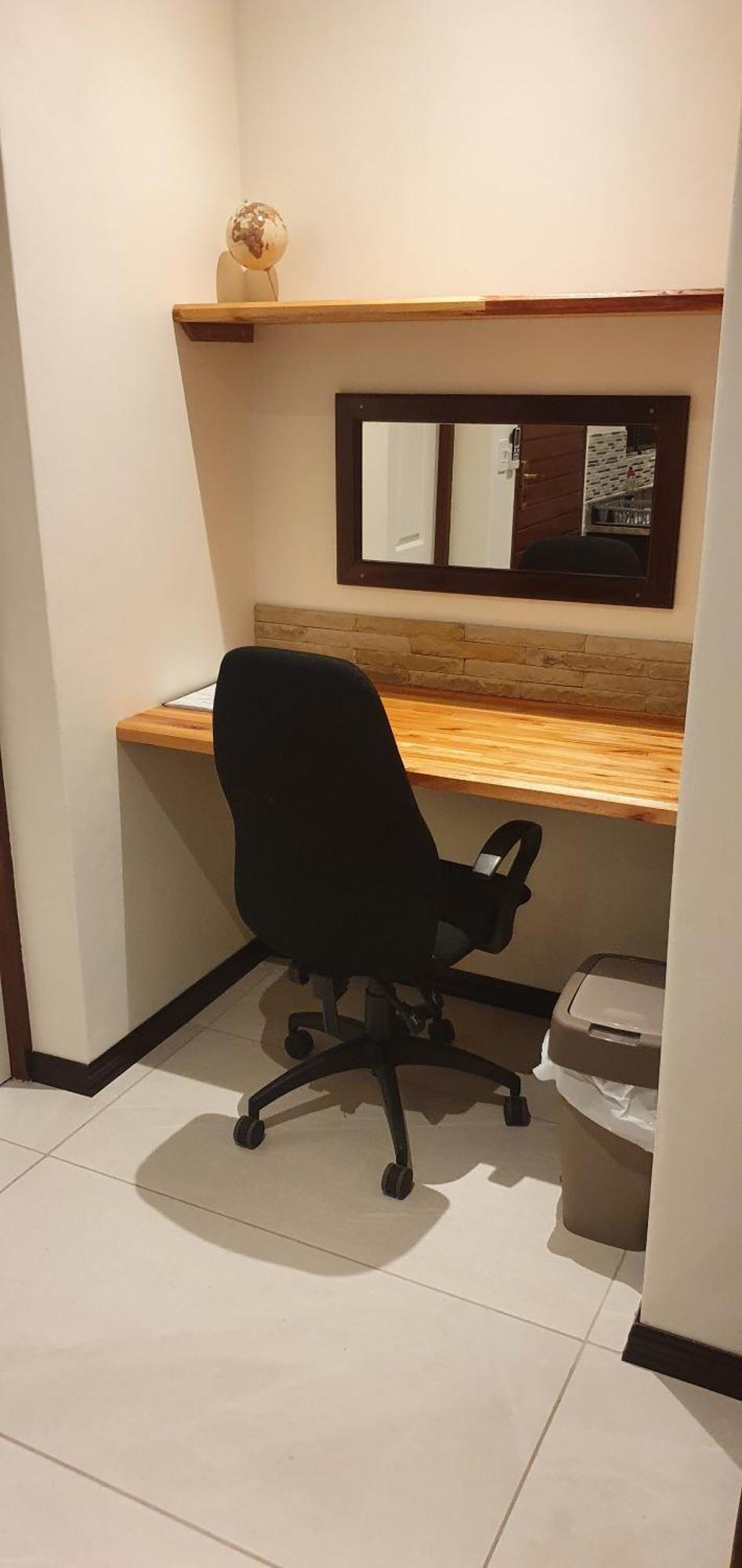שלושלואי Honeybird Self Catering Accommodation חדר תמונה